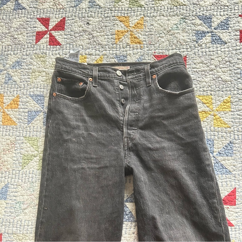 Levi’s Staight Leg Ribcage Jeans